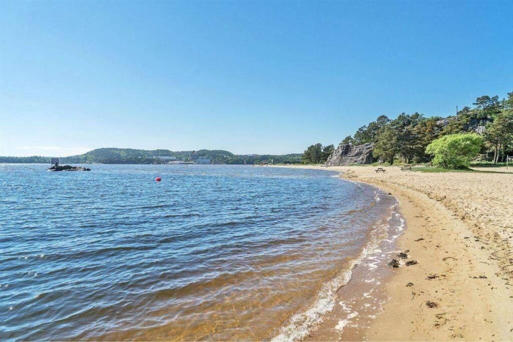 Nybygd Feriebolig Rett Ved Strand Til Leie! Kristiansand Luaran gambar
